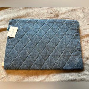 SOLD! American Eagle Outfitters Laptop Sleeve